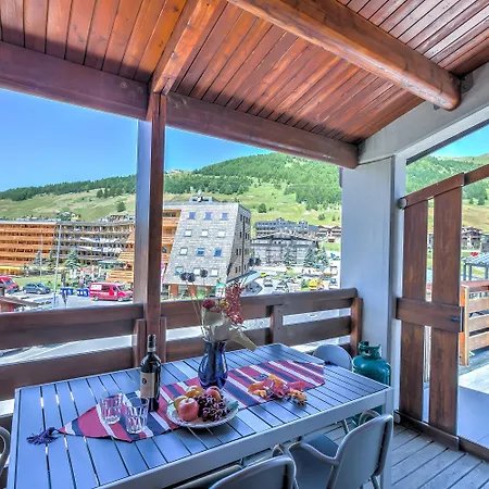 Villa Terrace Few Steps From